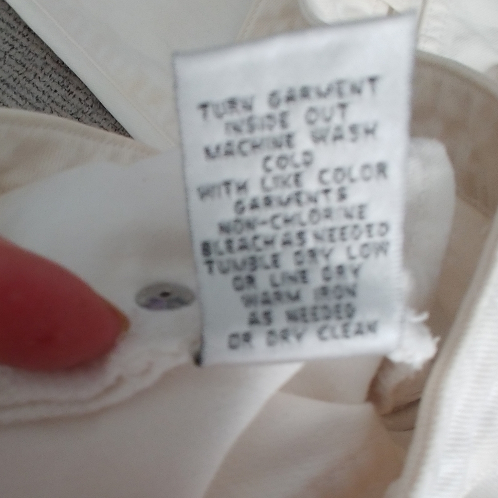 Cache Denim Capris - Picture 4 of 9